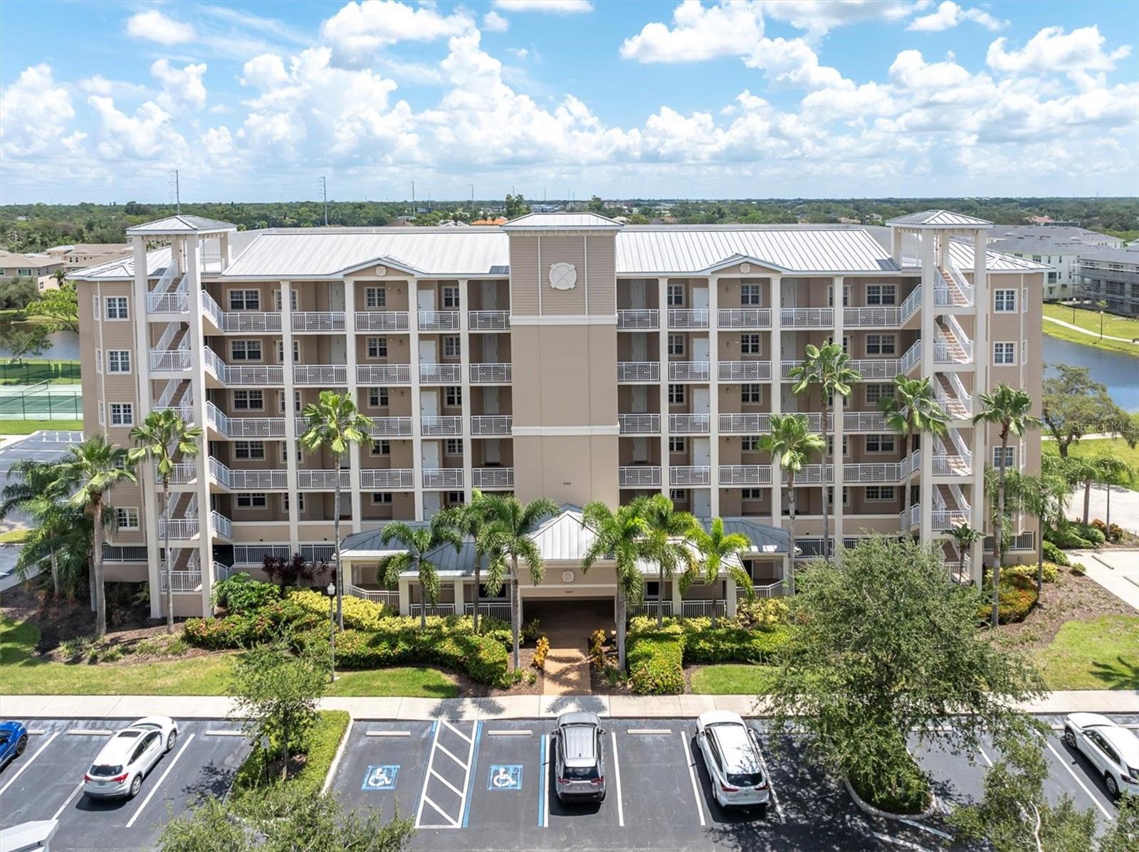 Photo of 7069 KEY HAVEN ROAD #302 SEMINOLE FL 33777