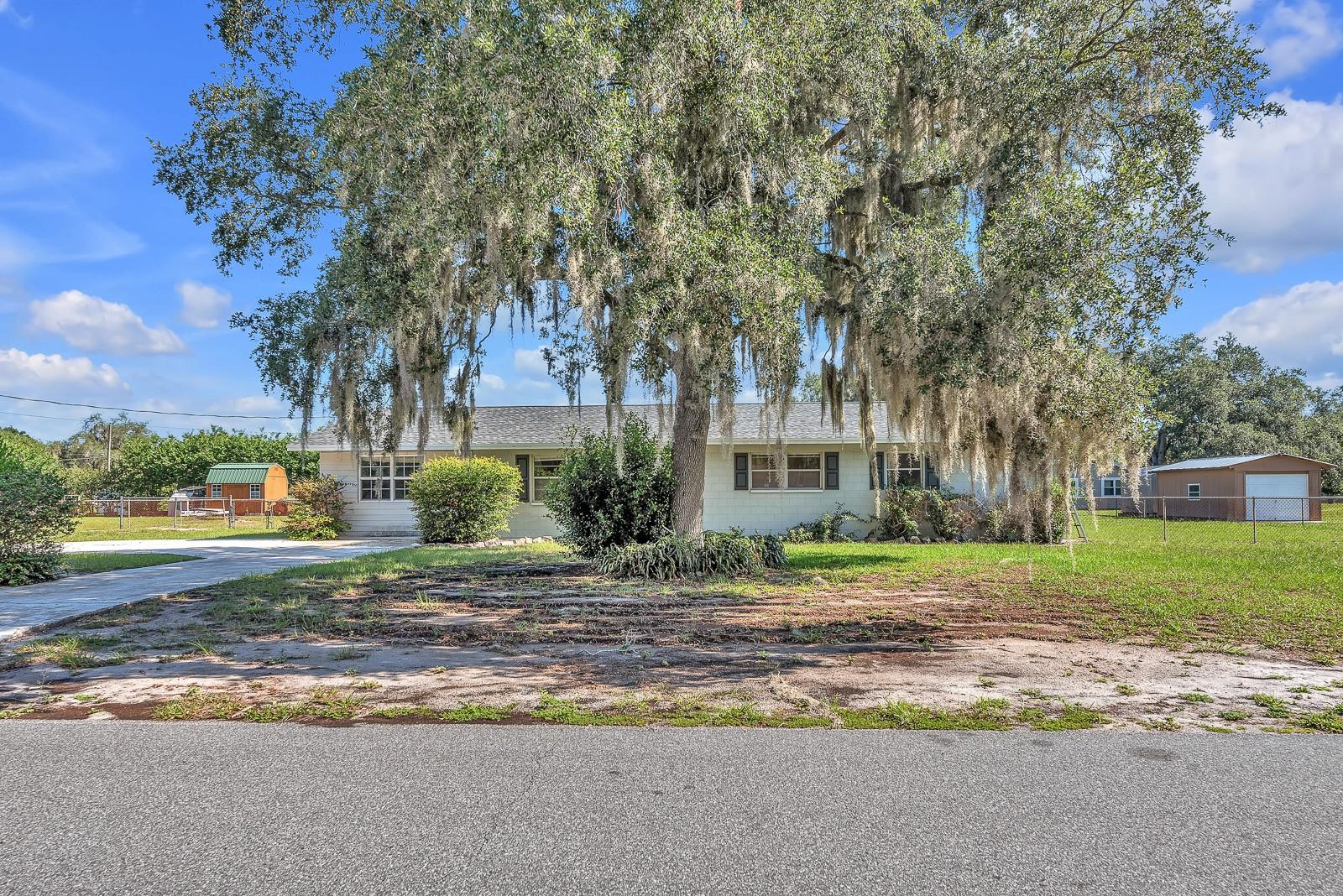 Photo of 1830 KOOTER LANE LAKELAND FL 33805