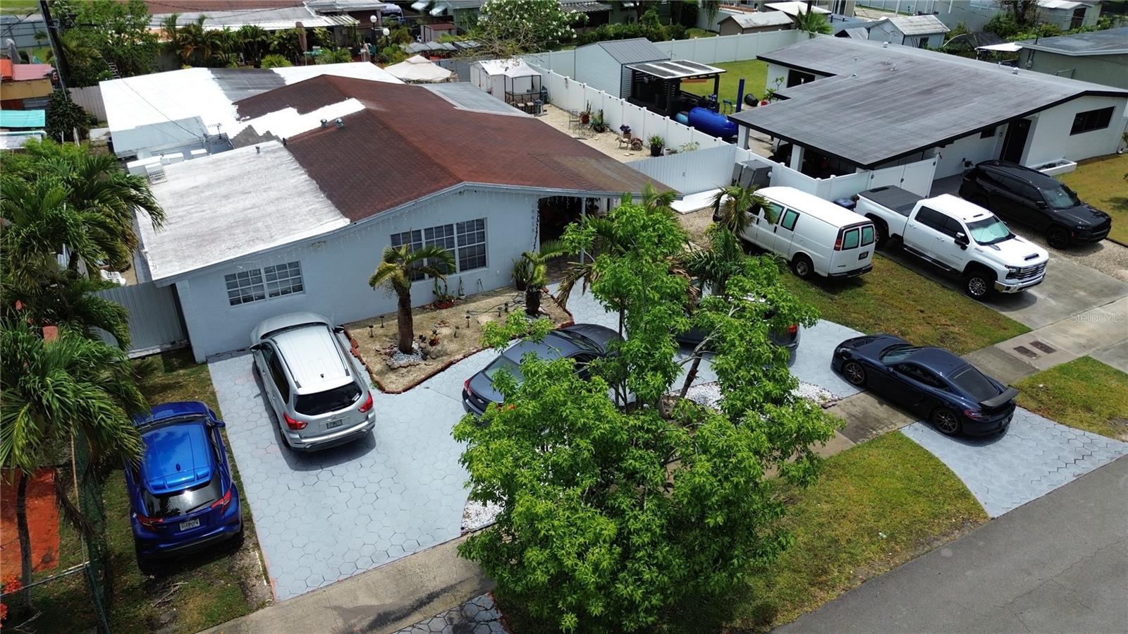 Photo of 18615 SW 98TH AVENUE MIAMI FL 33157