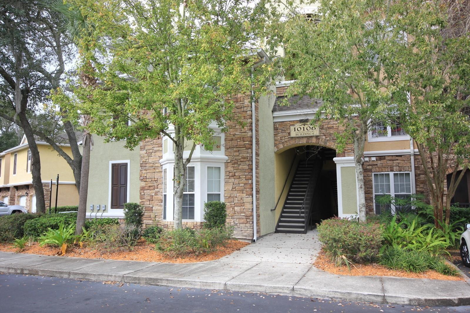 Photo of 10106 COURTNEY OAKS CIRCLE #104 TAMPA FL 33619