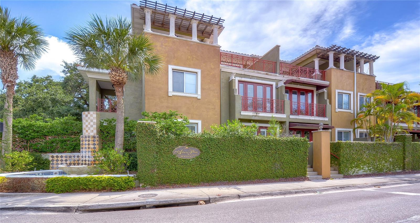 Photo of 4907 BAYSHORE BOULEVARD #105 TAMPA FL 33611