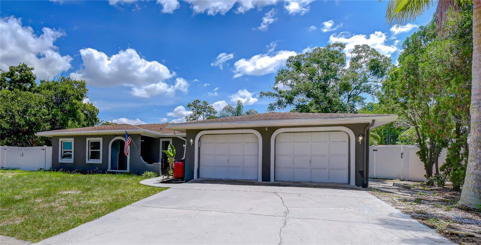 Photo of 1291 RALEIGH COURT TARPON SPRINGS FL 34689