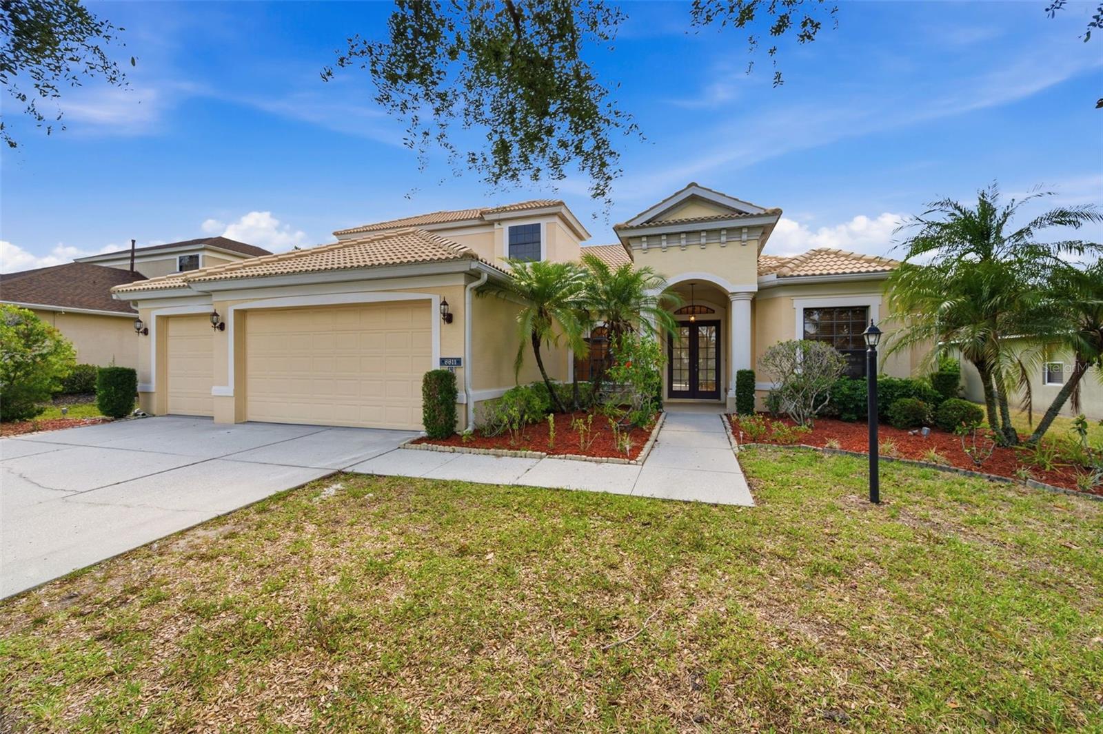 Photo of 6611 CHICKADEE LANE BRADENTON FL 34202