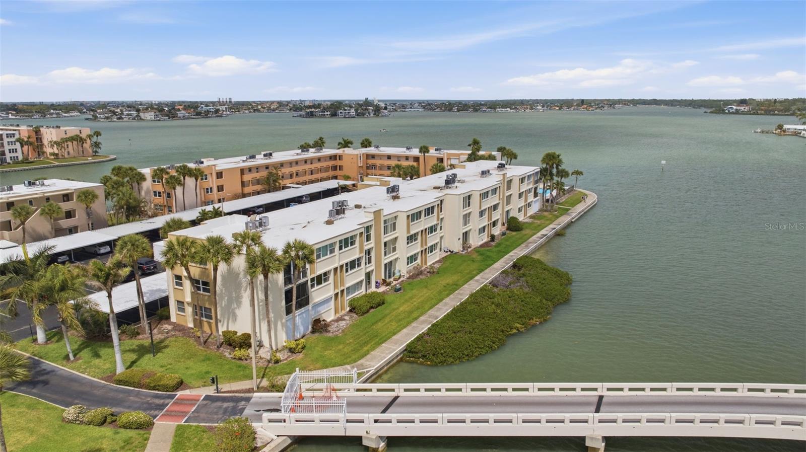 Photo of 7465 BAY ISLAND DRIVE #112 SOUTH PASADENA FL 33707