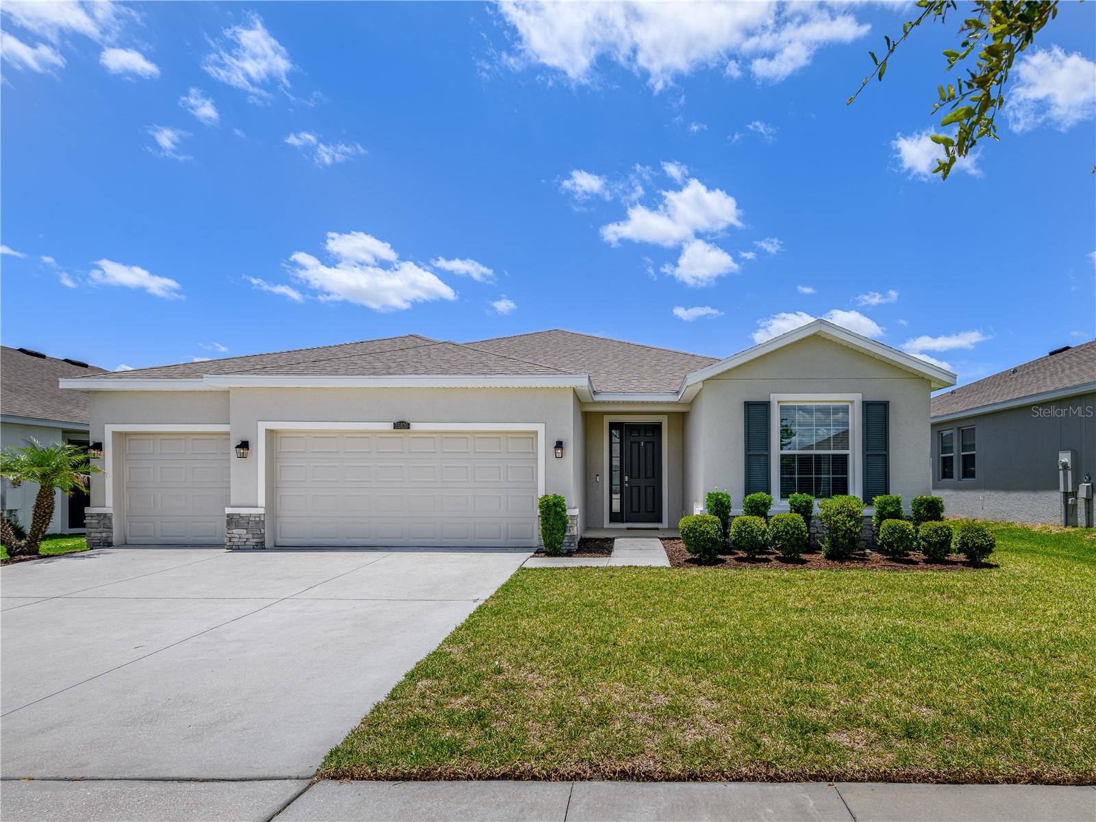Photo of 35820 IRON REDDING COURT ZEPHYRHILLS FL 33541