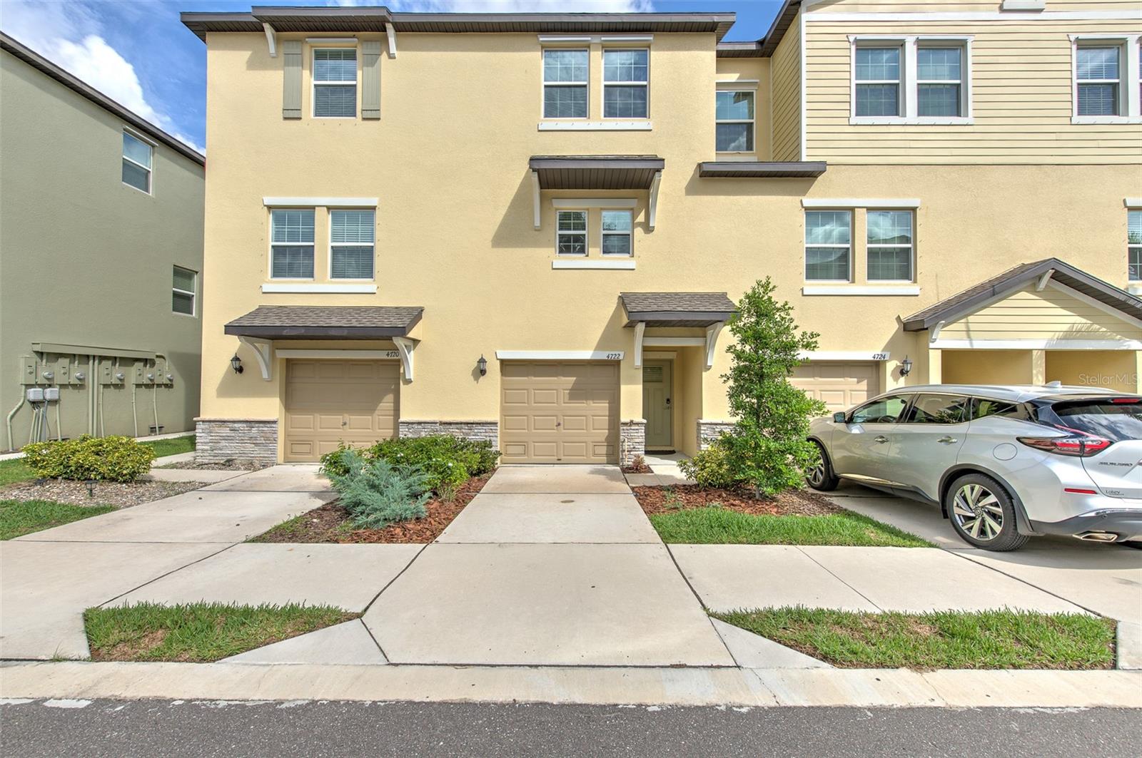 Photo of 4722 TUSCAN LOON DRIVE TAMPA FL 33619