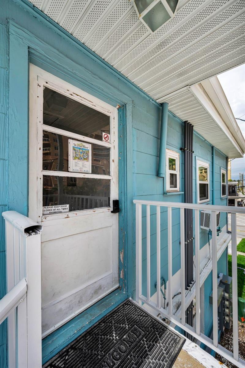 Photo of 483 E SHORE DRIVE #A4 CLEARWATER BEACH FL 33767