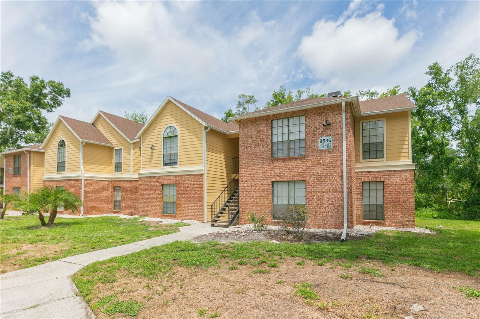 Photo of 8636 MALLARD RESERVE DRIVE #201 TAMPA FL 33614