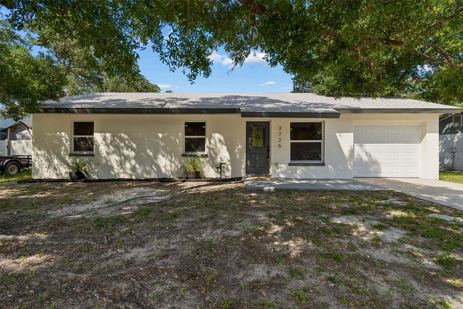Photo of 3725 AMBERMIST DRIVE TAMPA FL 33619