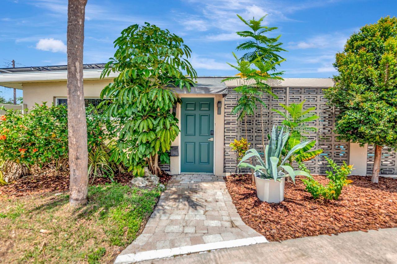 Photo of 1950 45TH STREET ST PETERSBURG FL 33713