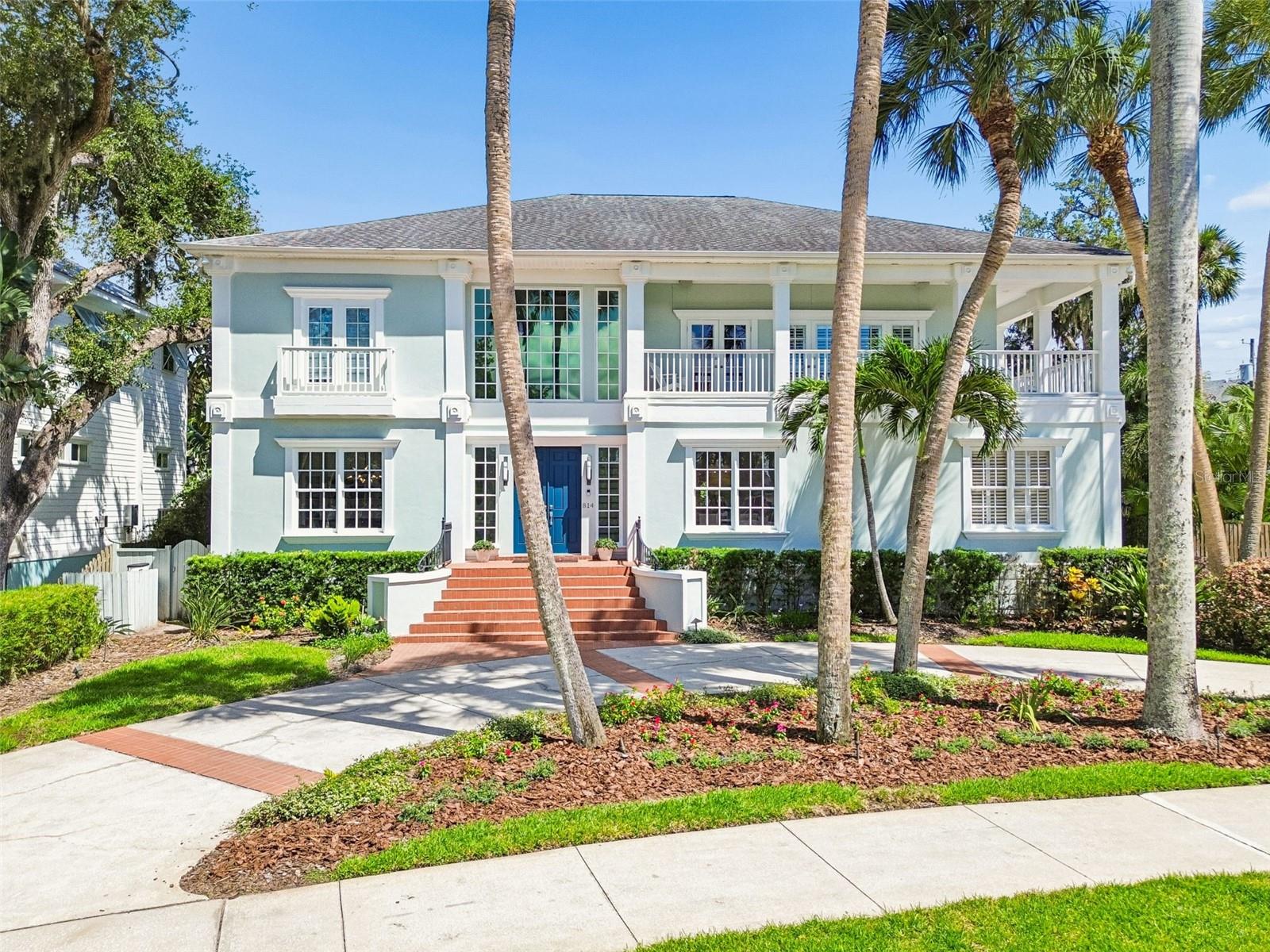 Photo of 814 S BAYSIDE DRIVE TAMPA FL 33609
