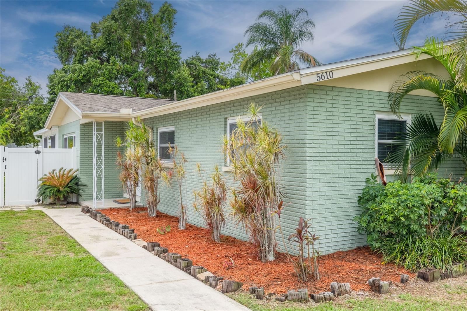 Photo of 5610 19TH AVENUE GULFPORT FL 33707
