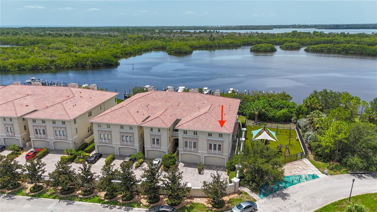 Photo of 1008 PASEO DEL RIO ST PETERSBURG FL 33702