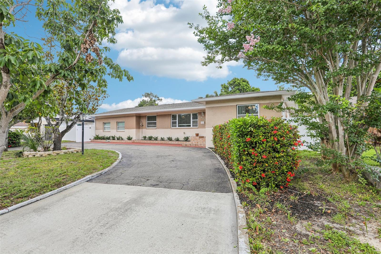 Photo of 2709 49TH STREET ST PETERSBURG FL 33710