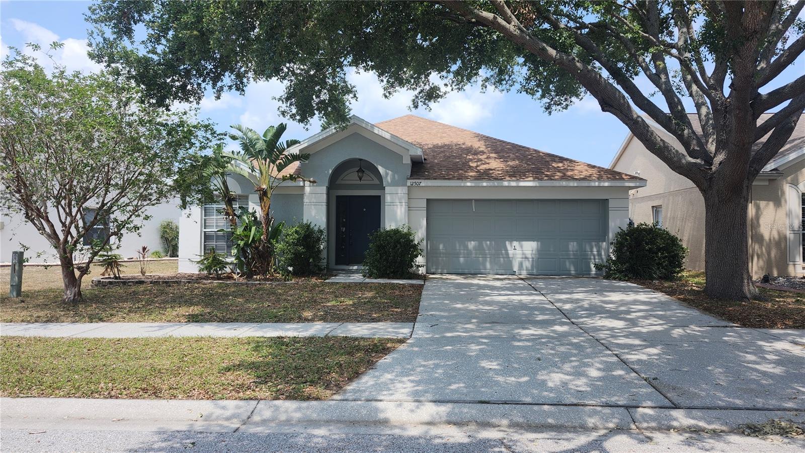 Photo of 12507 MIDPOINTE DRIVE RIVERVIEW FL 33578