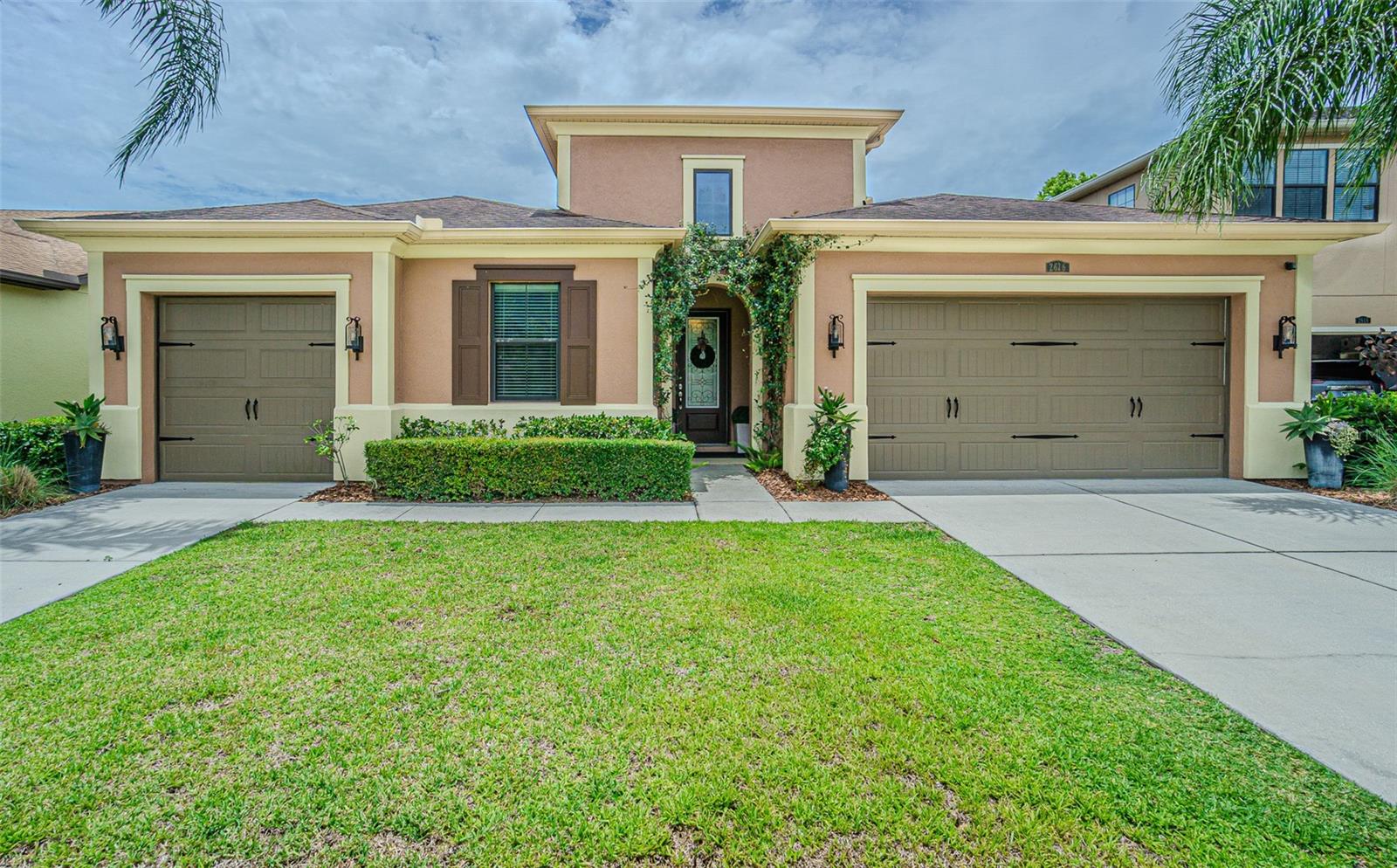 Photo of 2616 MILFORD BERRY LANE TAMPA FL 33618