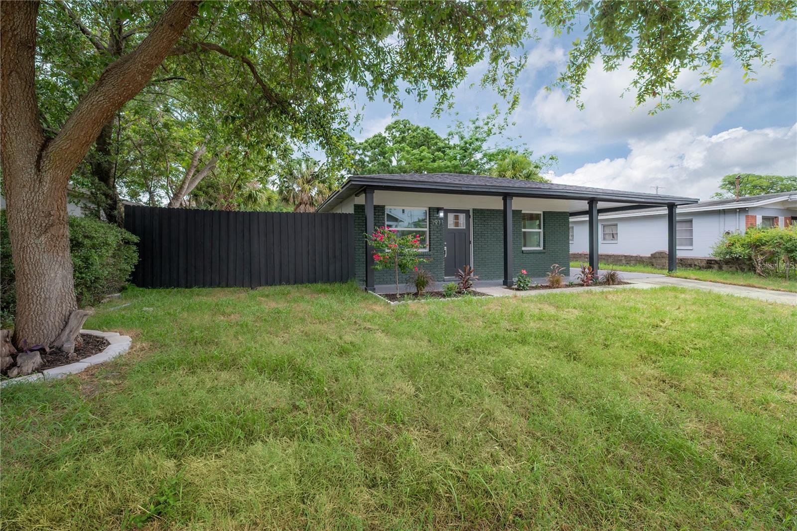 Photo of 1911 W CHERRY STREET TAMPA FL 33607