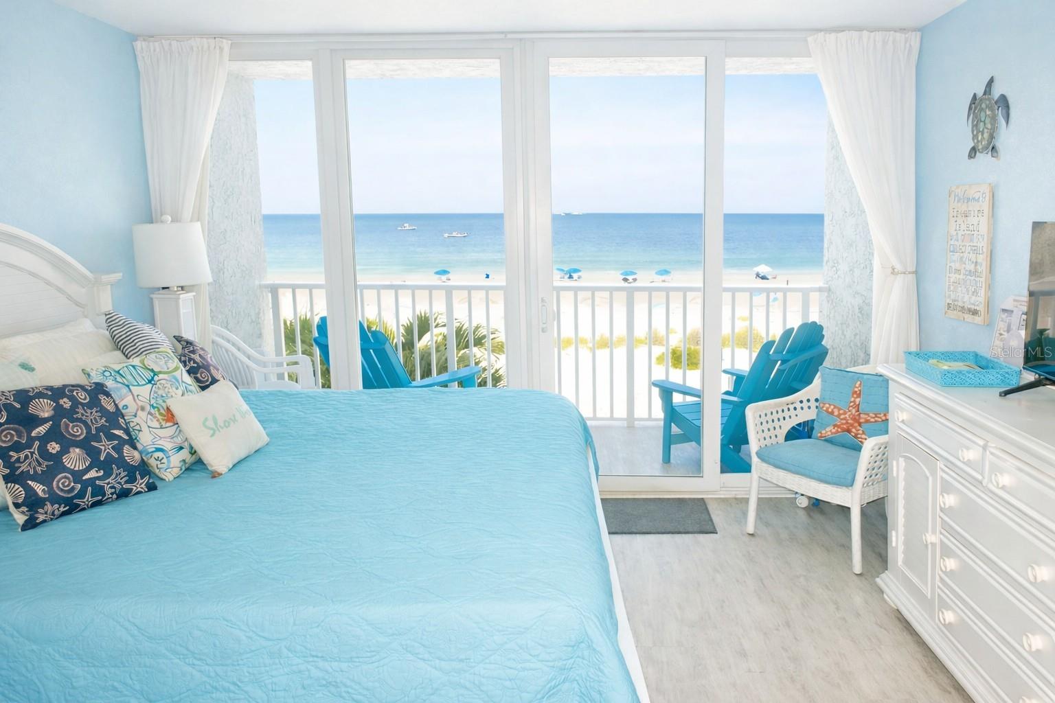Photo of 9980 GULF BOULEVARD #318 TREASURE ISLAND FL 33706