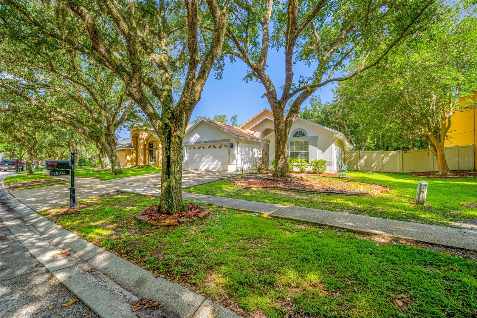 Photo of 18934 WOOD SAGE DRIVE TAMPA FL 33647