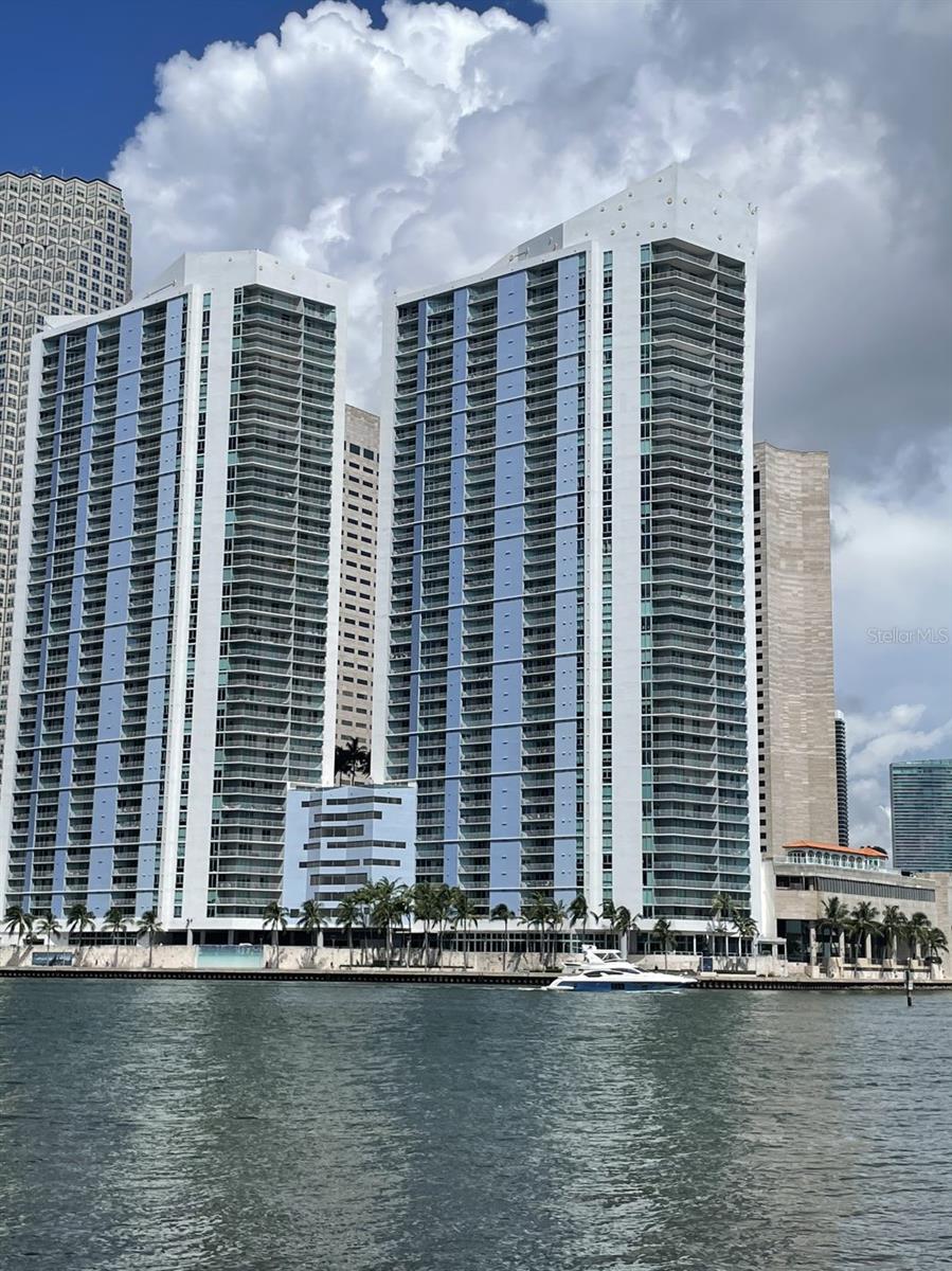 Photo of 335 S BISCAYNE BOULEVARD #3400 MIAMI FL 33131