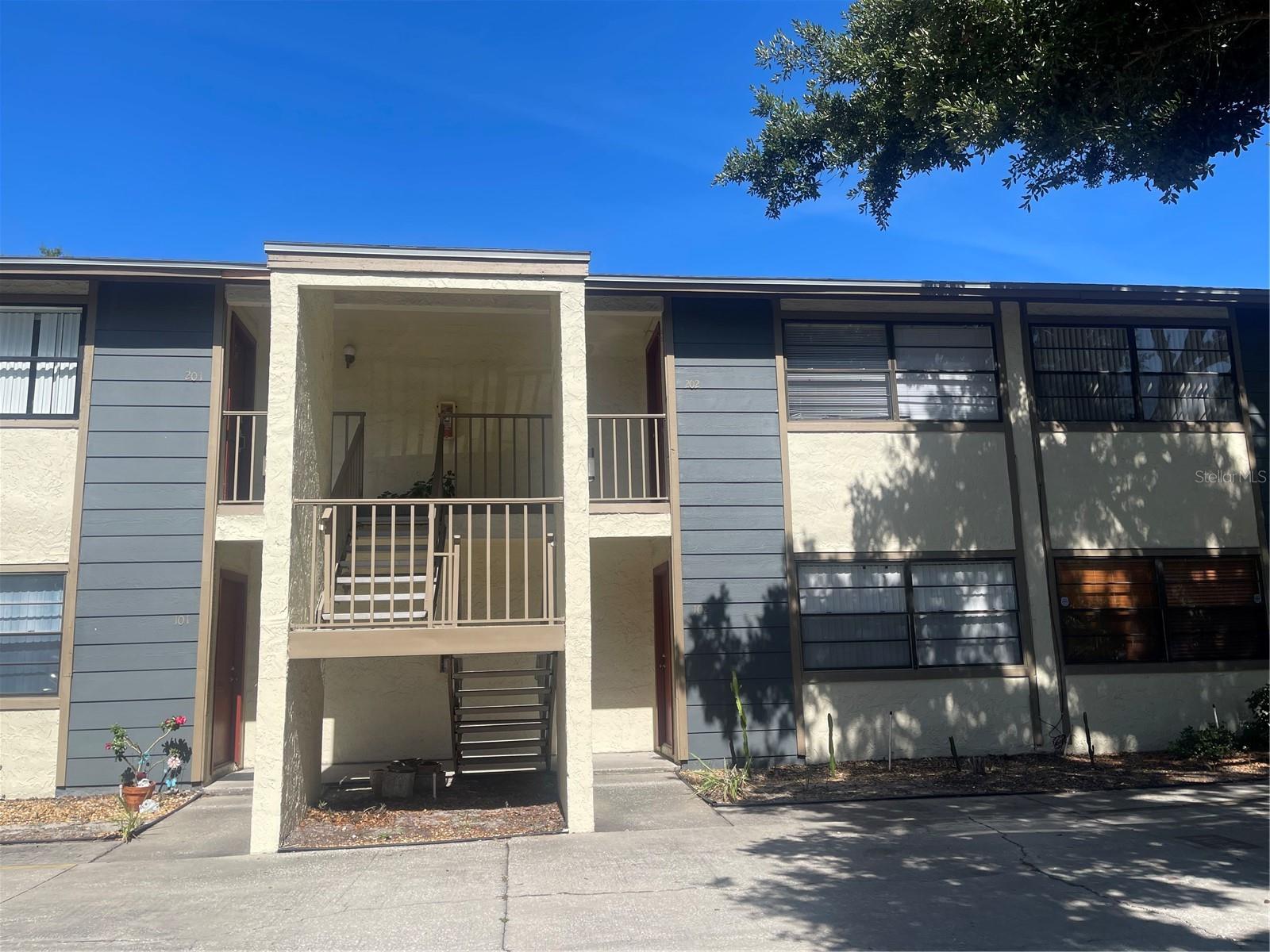 Photo of 4809 S MOUND AVENUE #105 TAMPA FL 33611