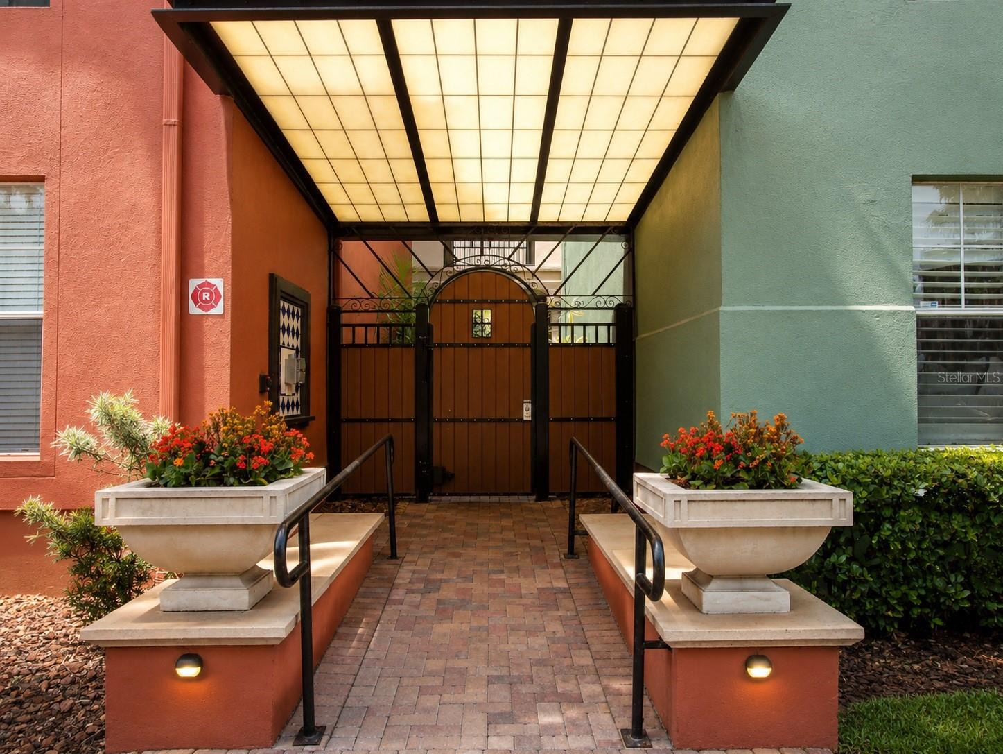 Photo of 2401 W HORATIO STREET #721 TAMPA FL 33609