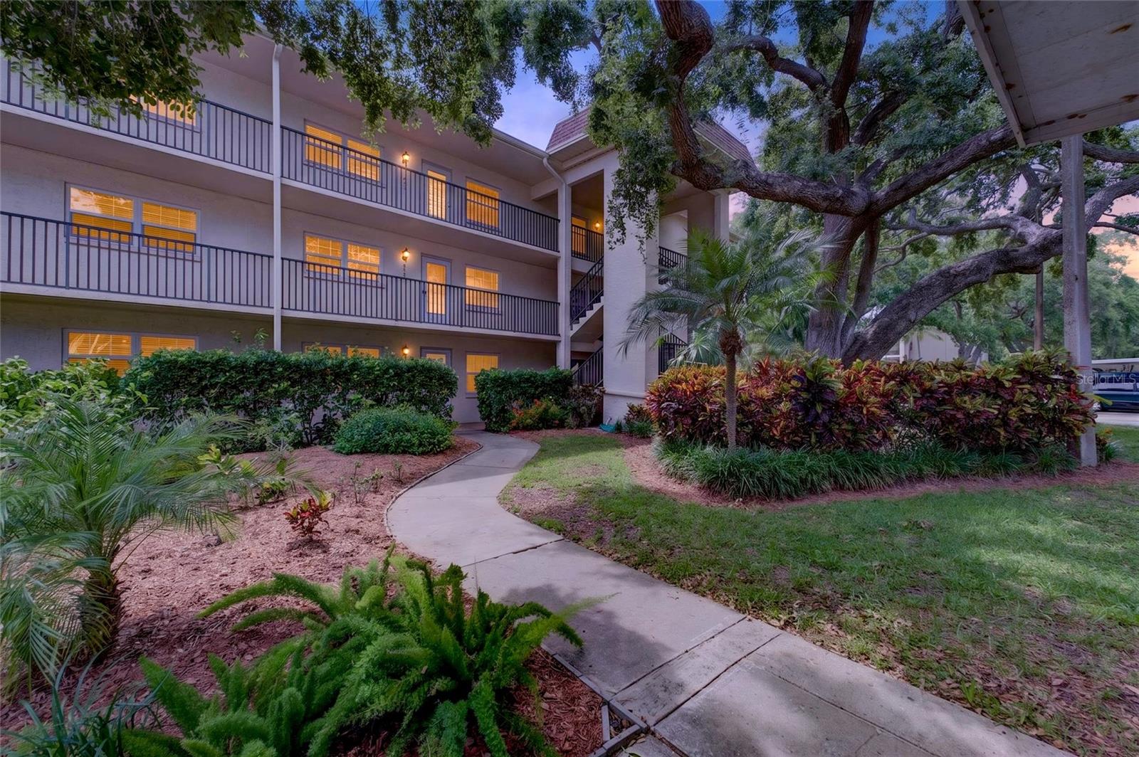 Photo of 860 VIRGINIA STREET #211 DUNEDIN FL 34698