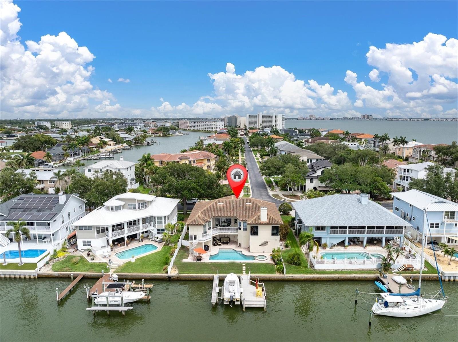Photo of 2853 SEABREEZE DRIVE GULFPORT FL 33707