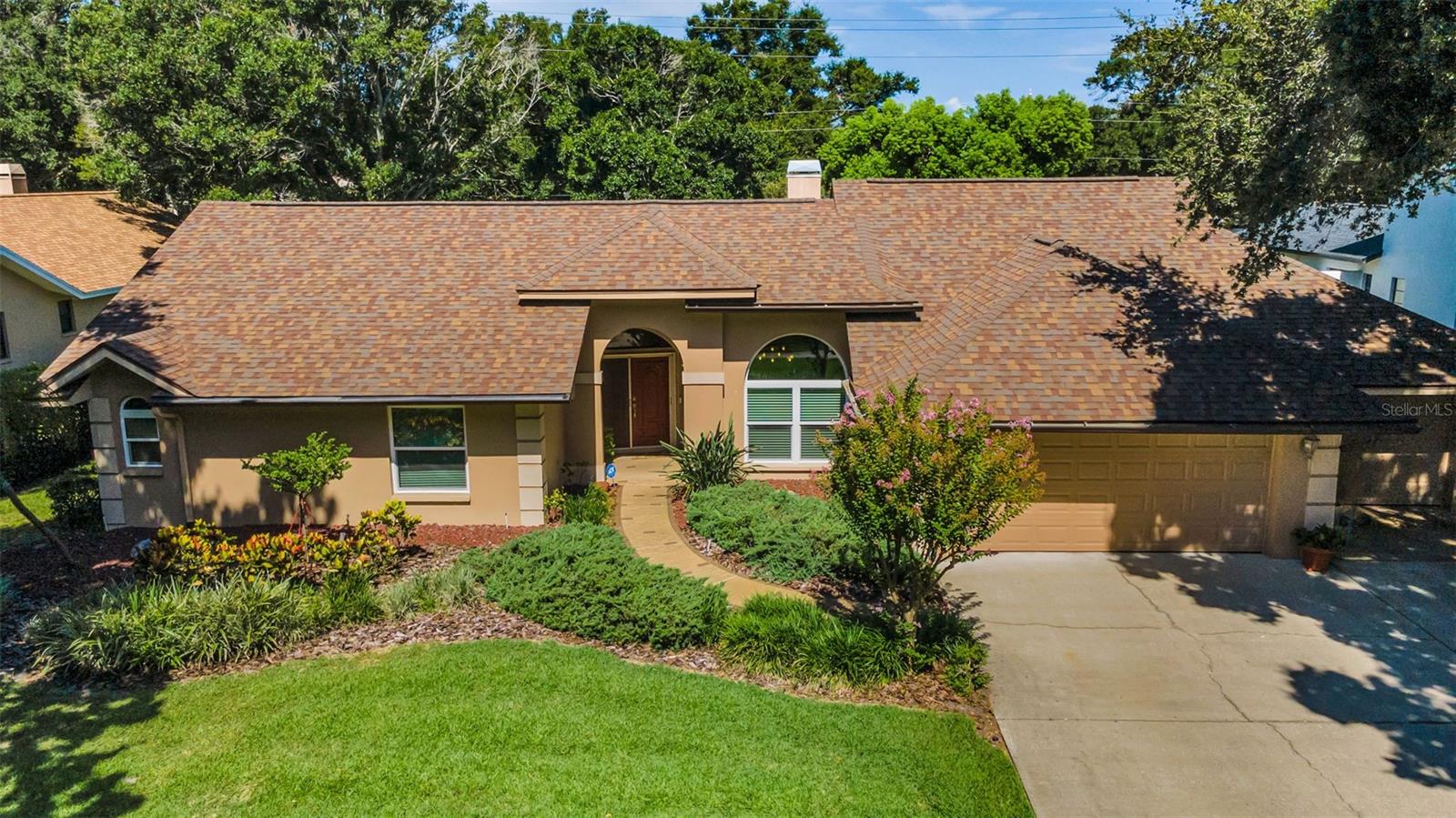 Photo of 9904 OAKS LANE SEMINOLE FL 33772