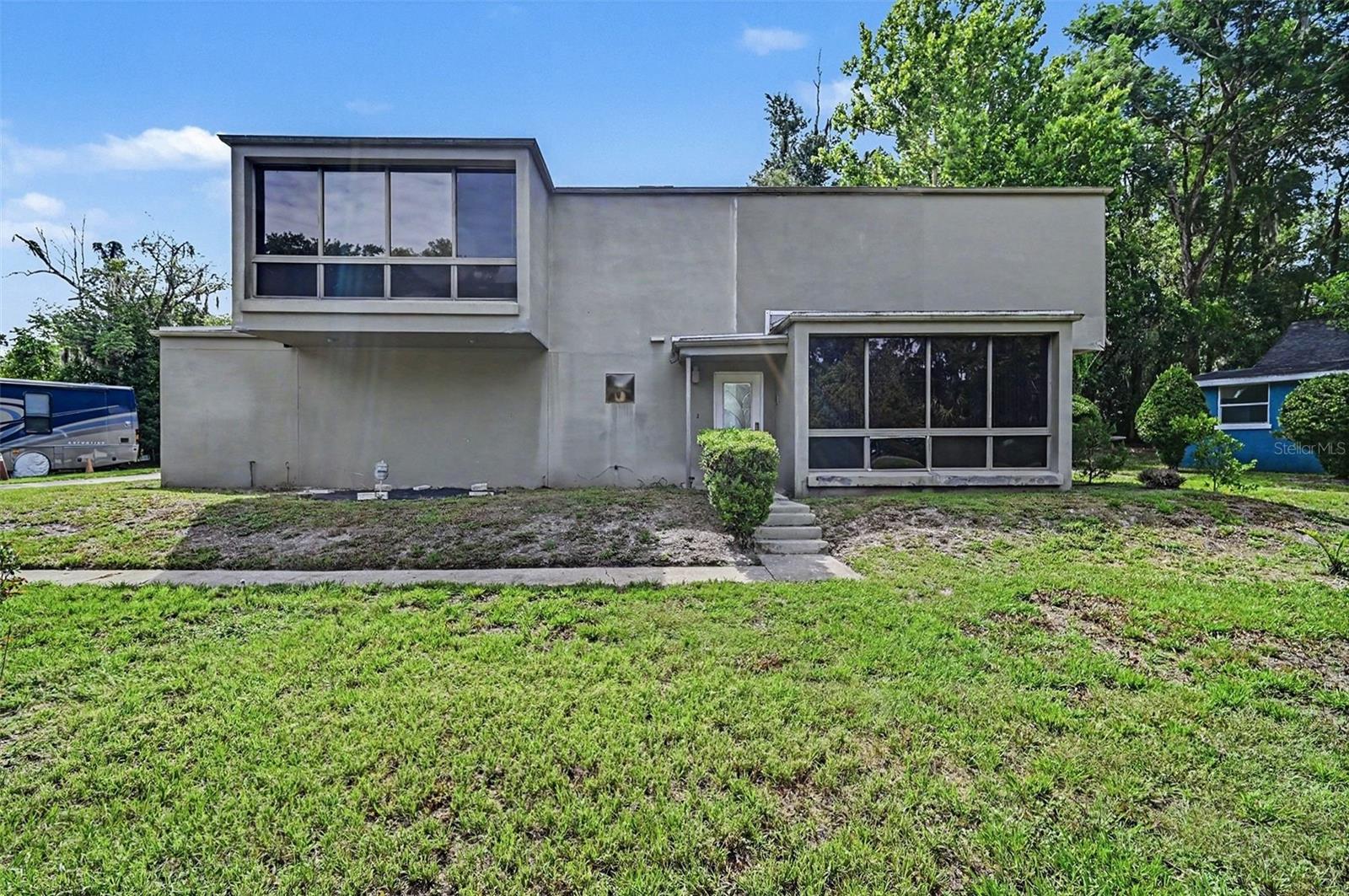 Photo of 633 S DELAWARE AVENUE DELAND FL 32720