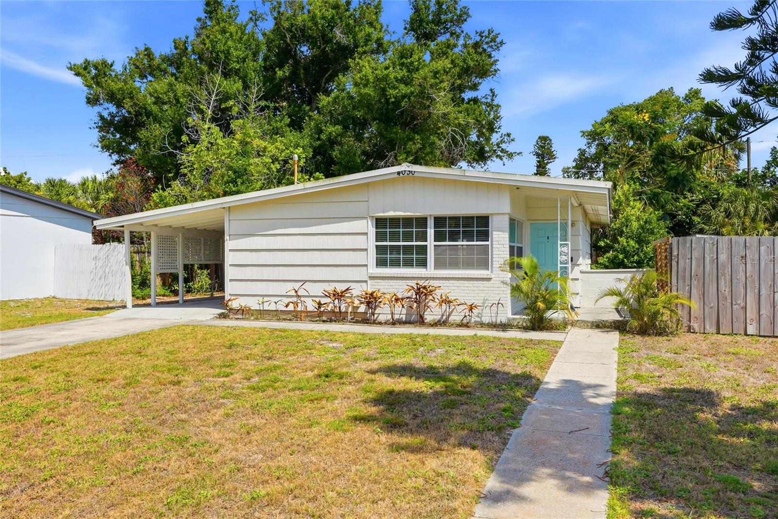 Photo of 4030 MARLIN DRIVE ST PETERSBURG FL 33705