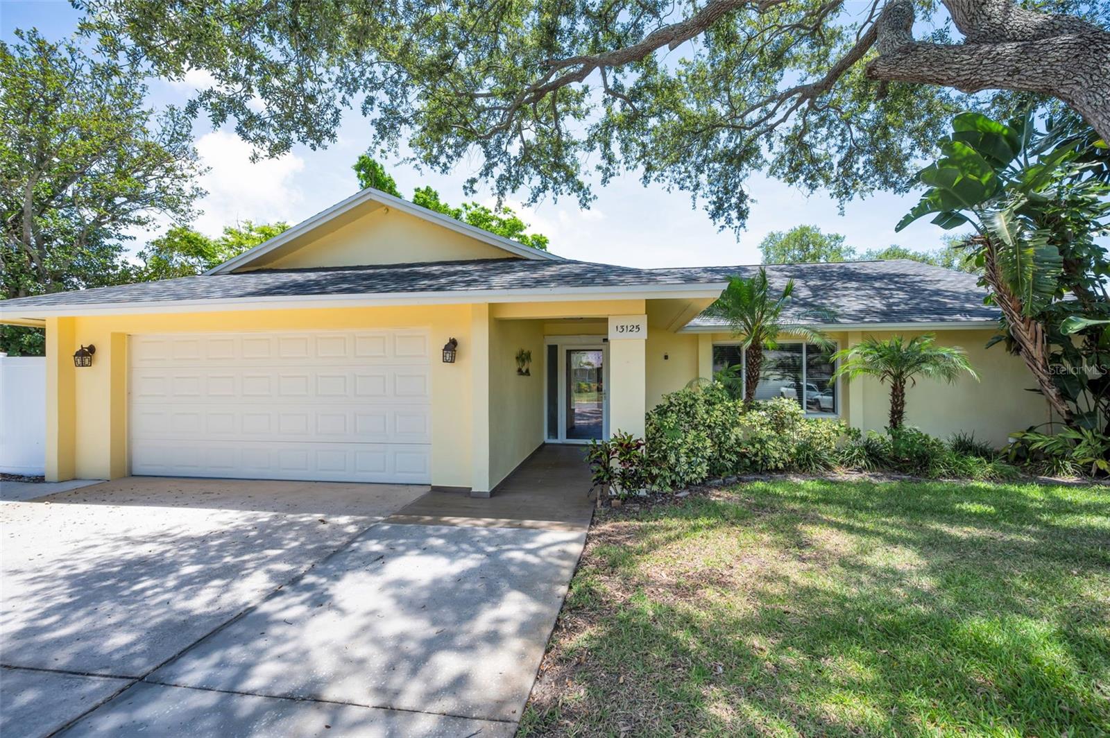 Photo of 13125 CIMARRON CIRCLE LARGO FL 33774