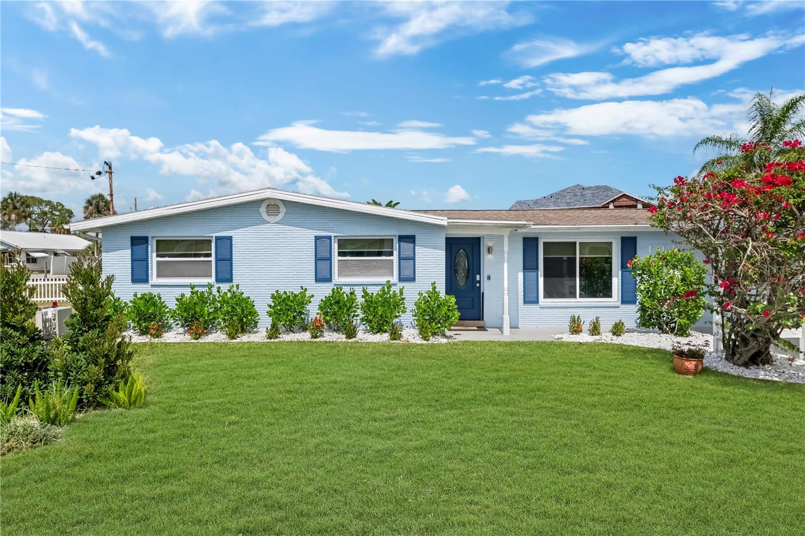 Photo of 103 W NORTH BRANCH ROAD RUSKIN FL 33570