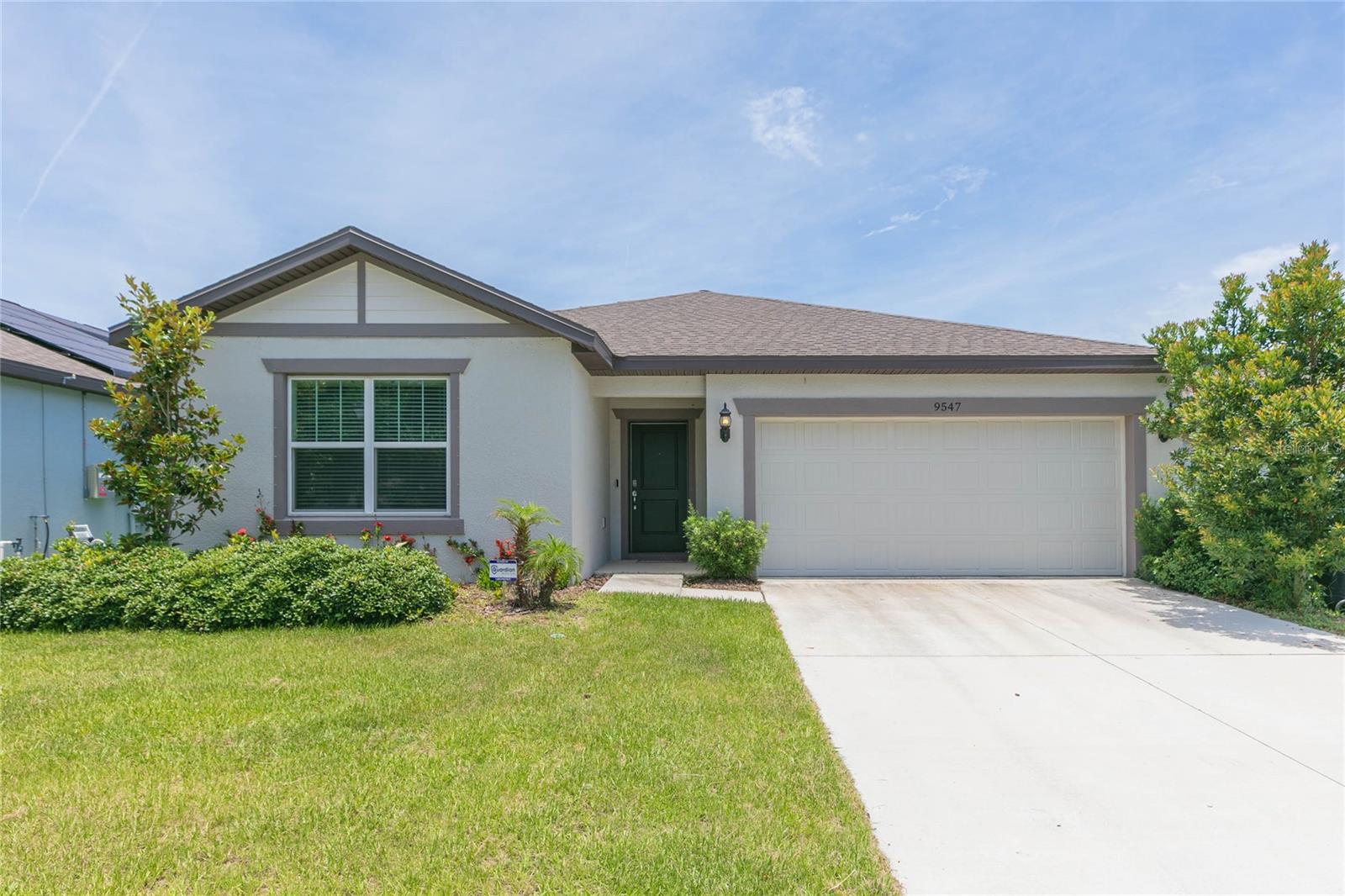Photo of 9547 SUMMERS CAY CIRCLE THONOTOSASSA FL 33592