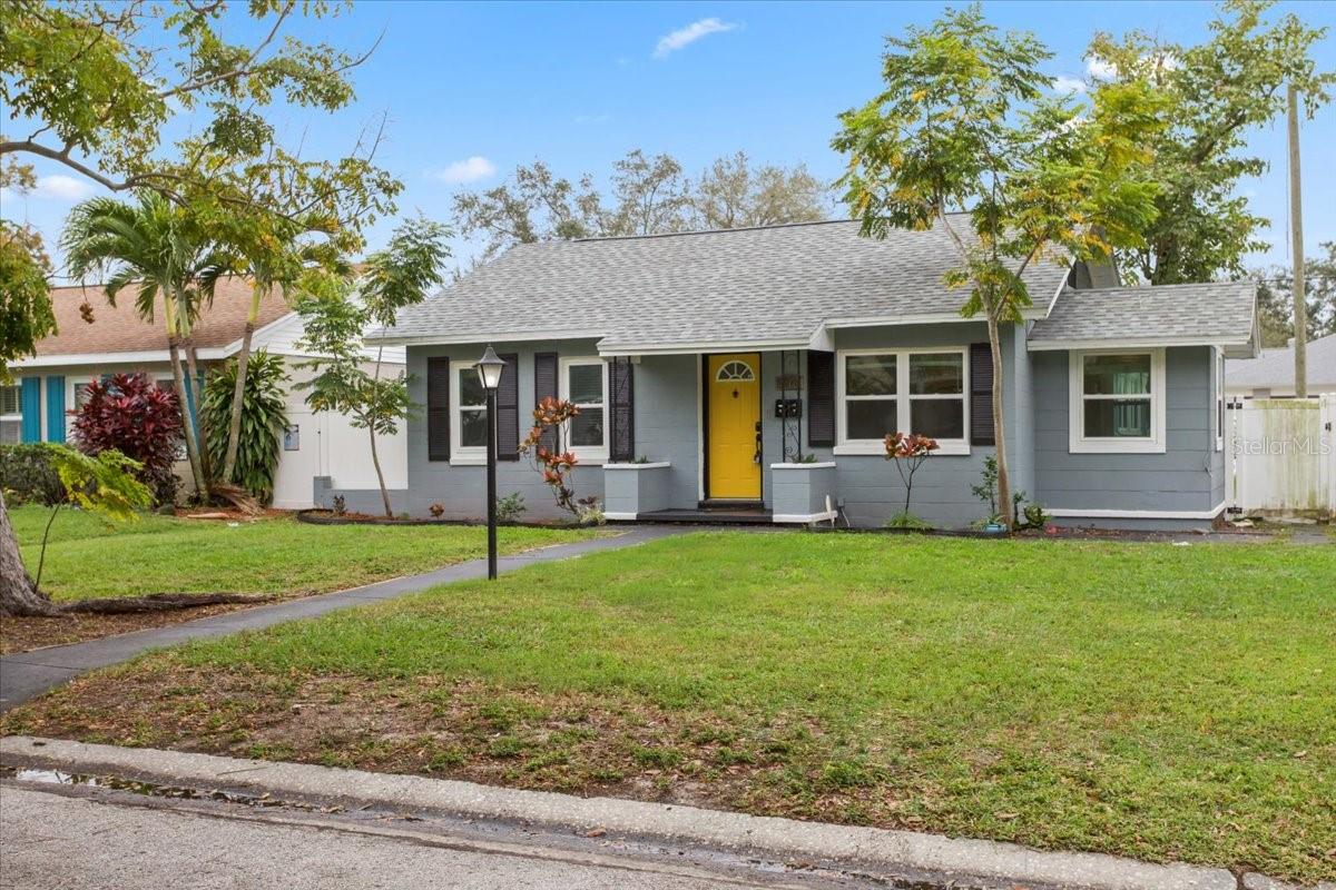Photo of 3806 6TH AVENUE #1/2 ST PETERSBURG FL 33713