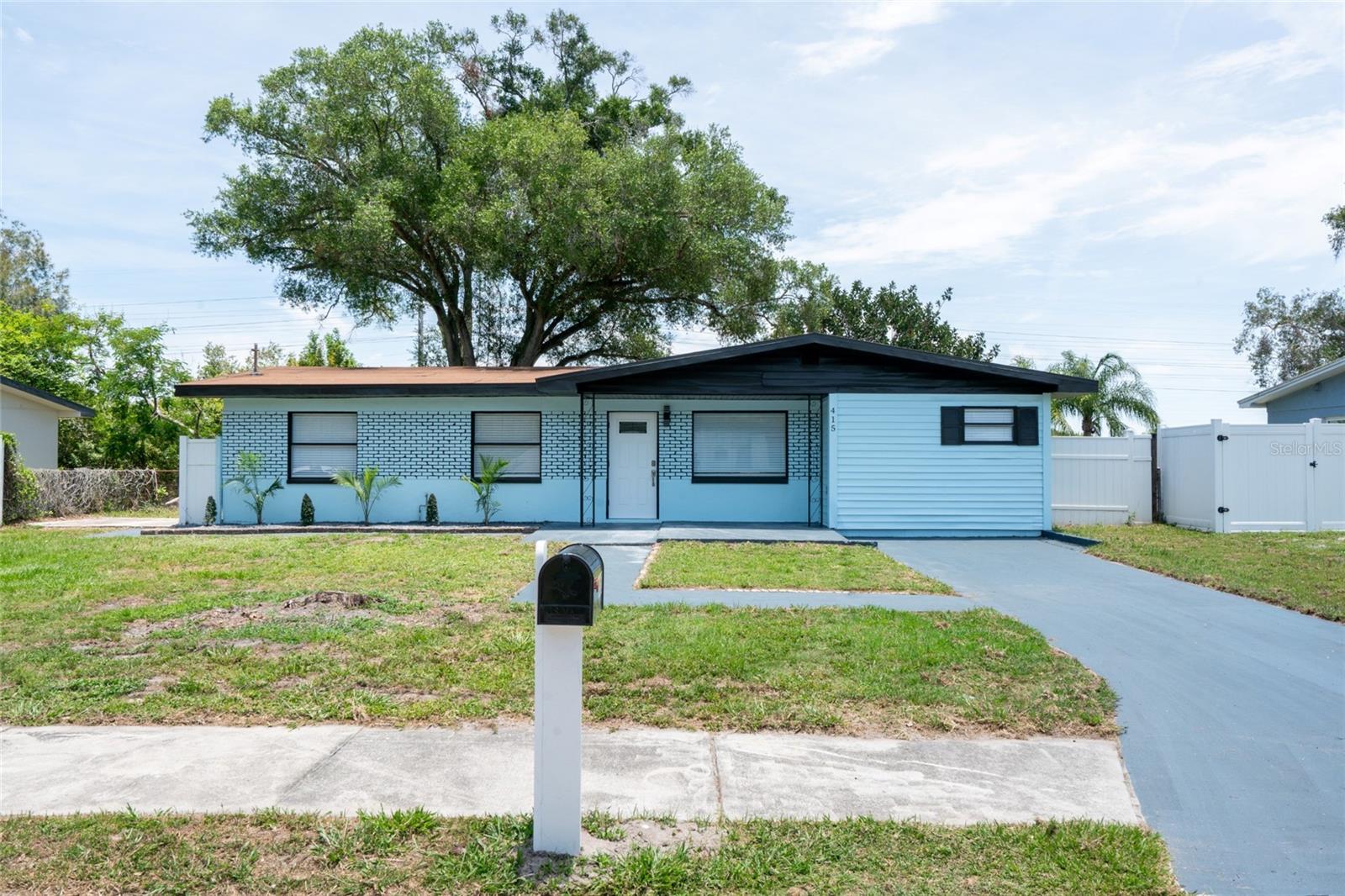 Photo of 415 COUNTRY CLUB DRIVE OLDSMAR FL 34677