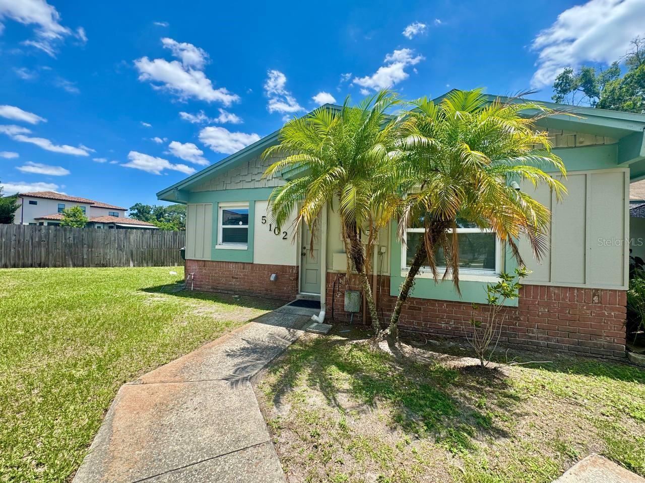 Photo of 5102 LAWNTON COURT TAMPA FL 33624