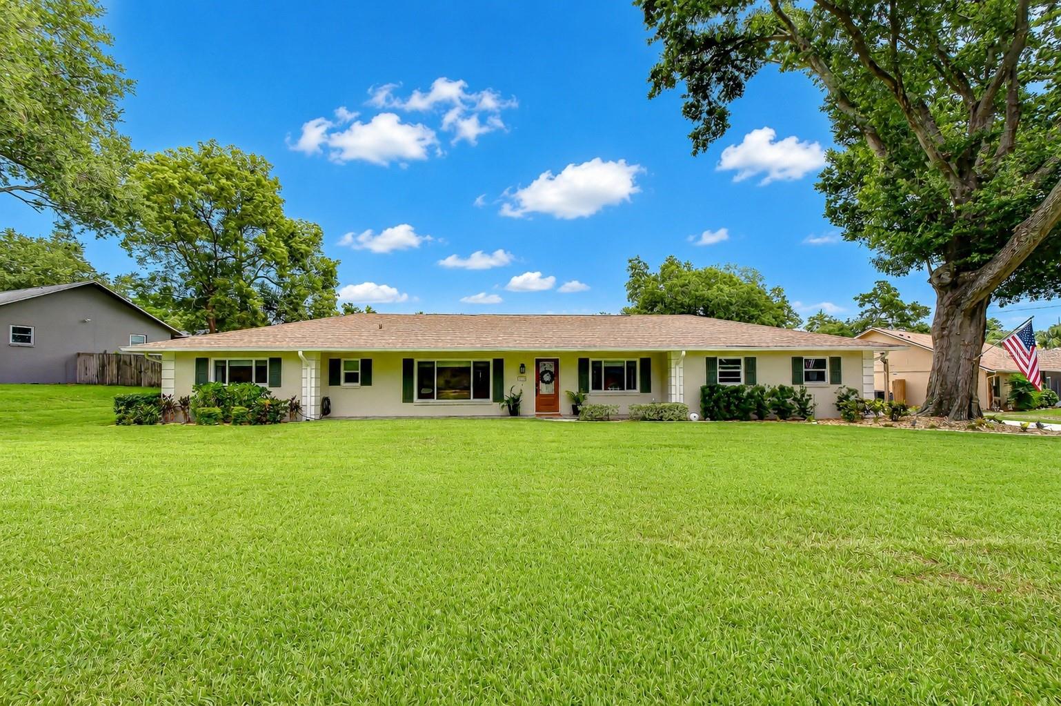 Photo of 4206 HELENE PLACE VALRICO FL 33594