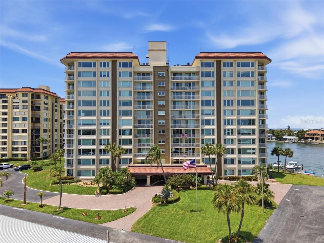 Photo of 736 ISLAND WAY #1003 CLEARWATER BEACH FL 33767