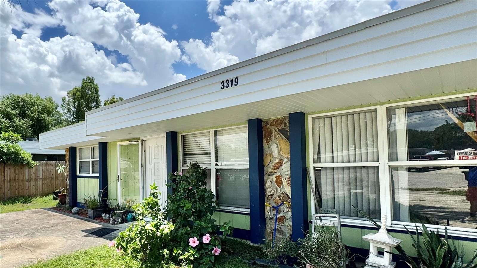 Photo of 3319 SHERWOOD DRIVE LARGO FL 33771
