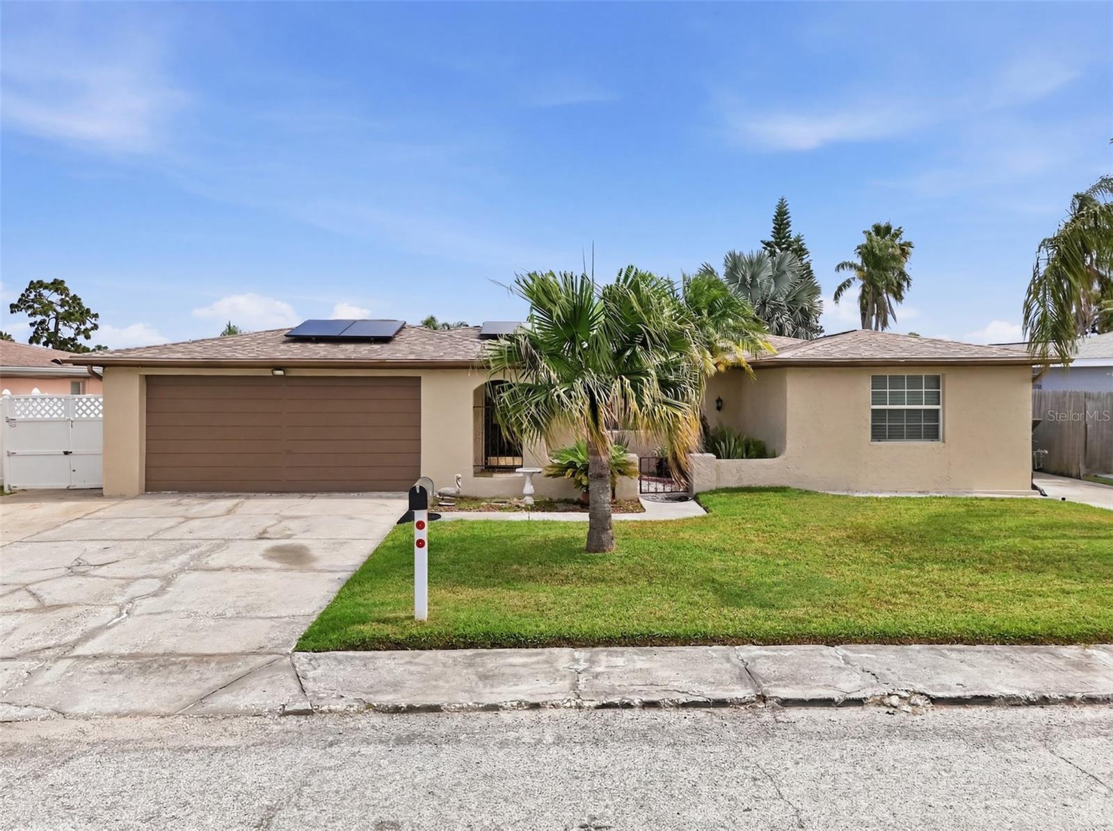 Photo of 3315 SUPREME DRIVE HOLIDAY FL 34691