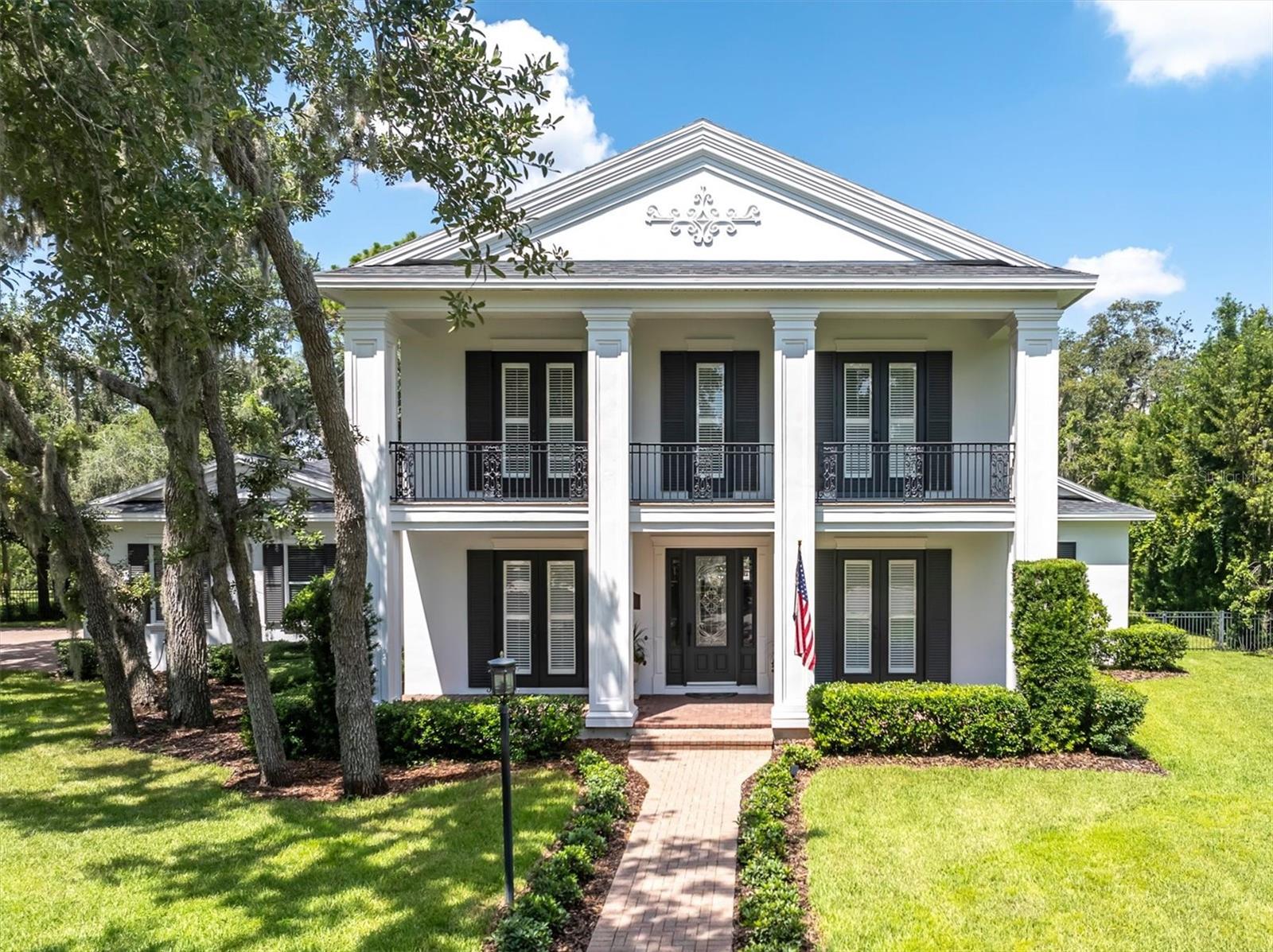 Photo of 16301 DUNLINDALE DRIVE LITHIA FL 33547