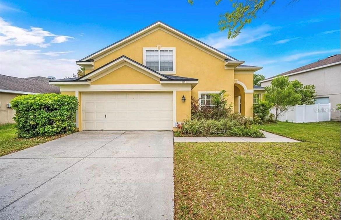 Photo of 19151 DOVE CREEK DRIVE TAMPA FL 33647