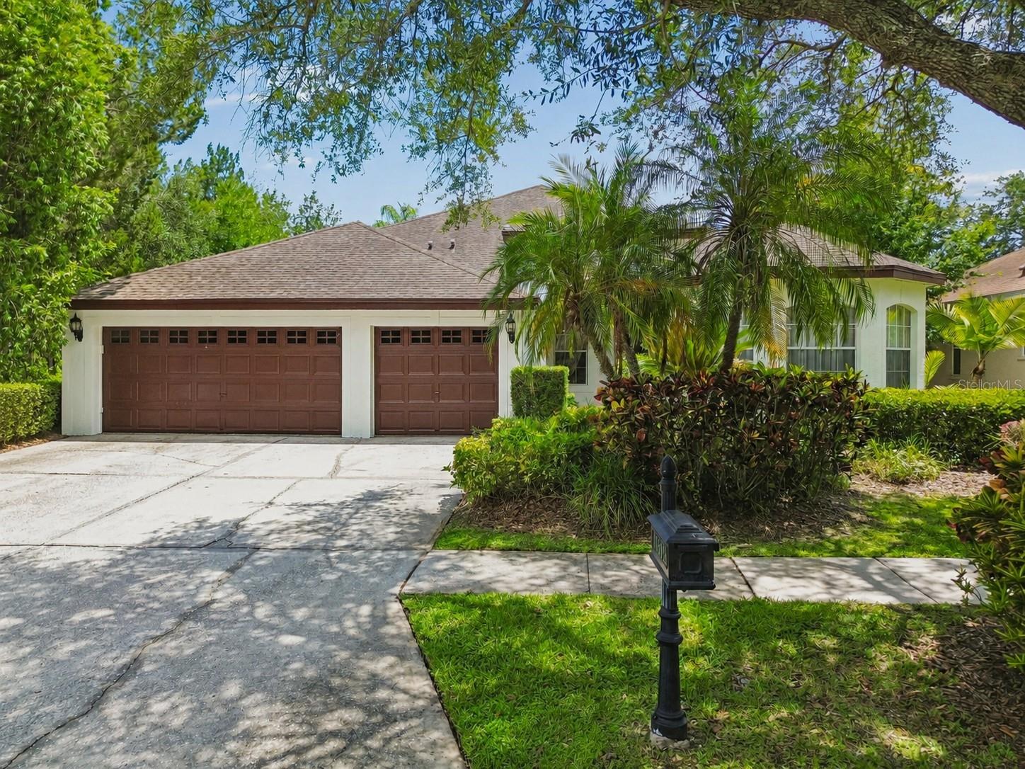 Photo of 10502 CASTLEFORD WAY TAMPA FL 33626