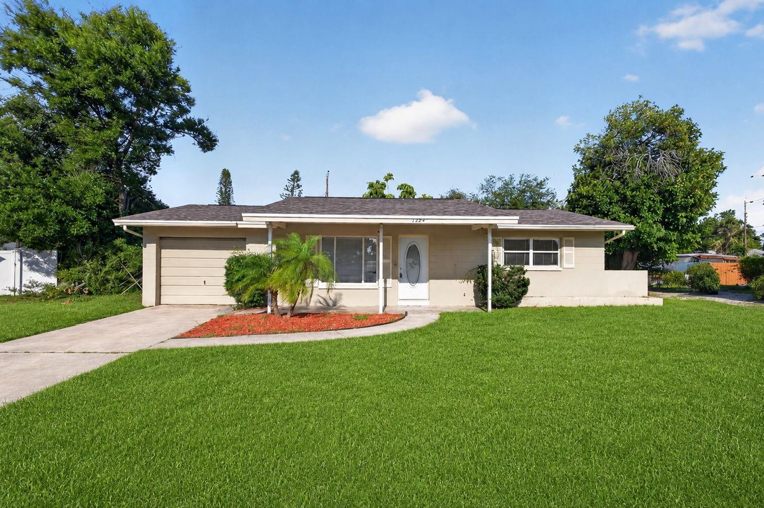 Photo of 11234 68TH AVENUE SEMINOLE FL 33772