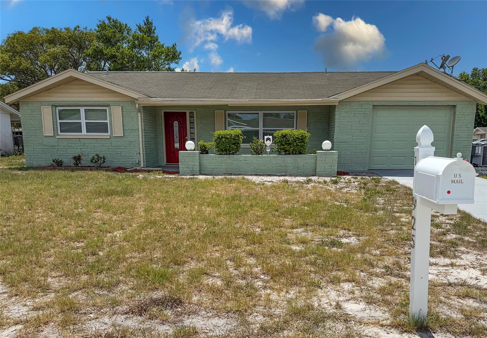 Photo of 10925 PICCADILLY ROAD PORT RICHEY FL 34668
