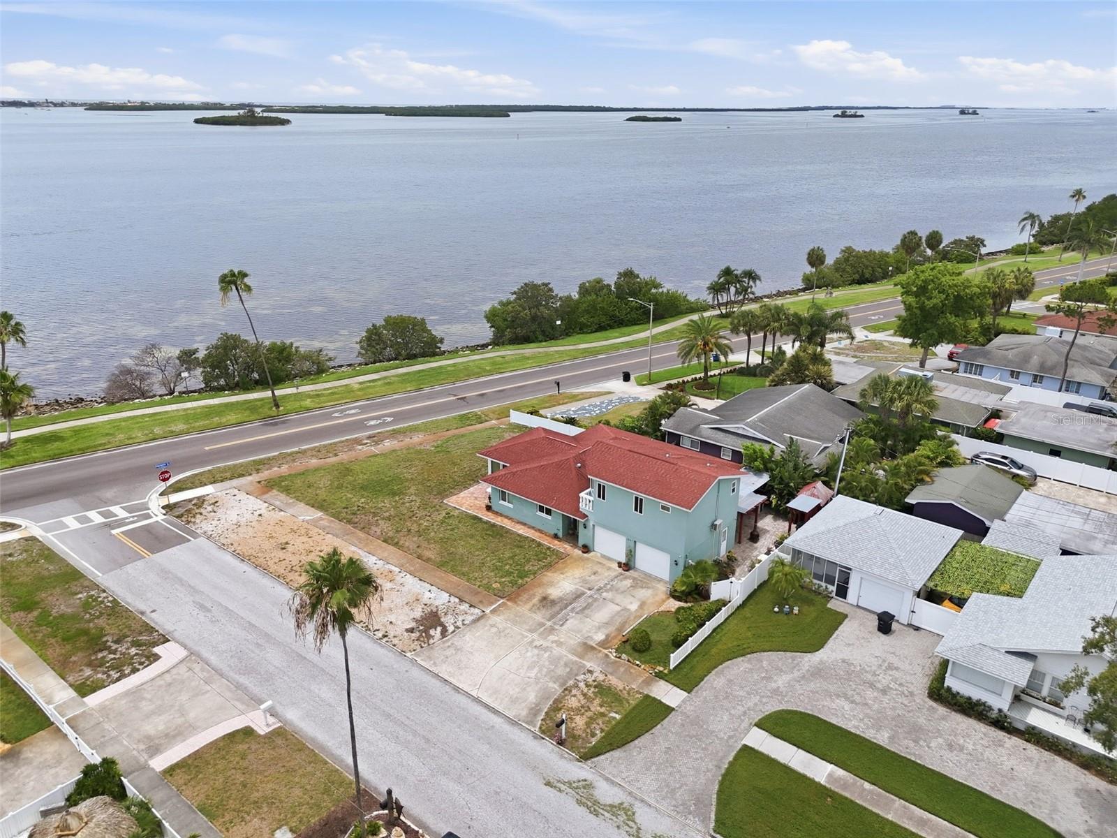 Photo of 1963 EDGEWATER DRIVE CLEARWATER FL 33755