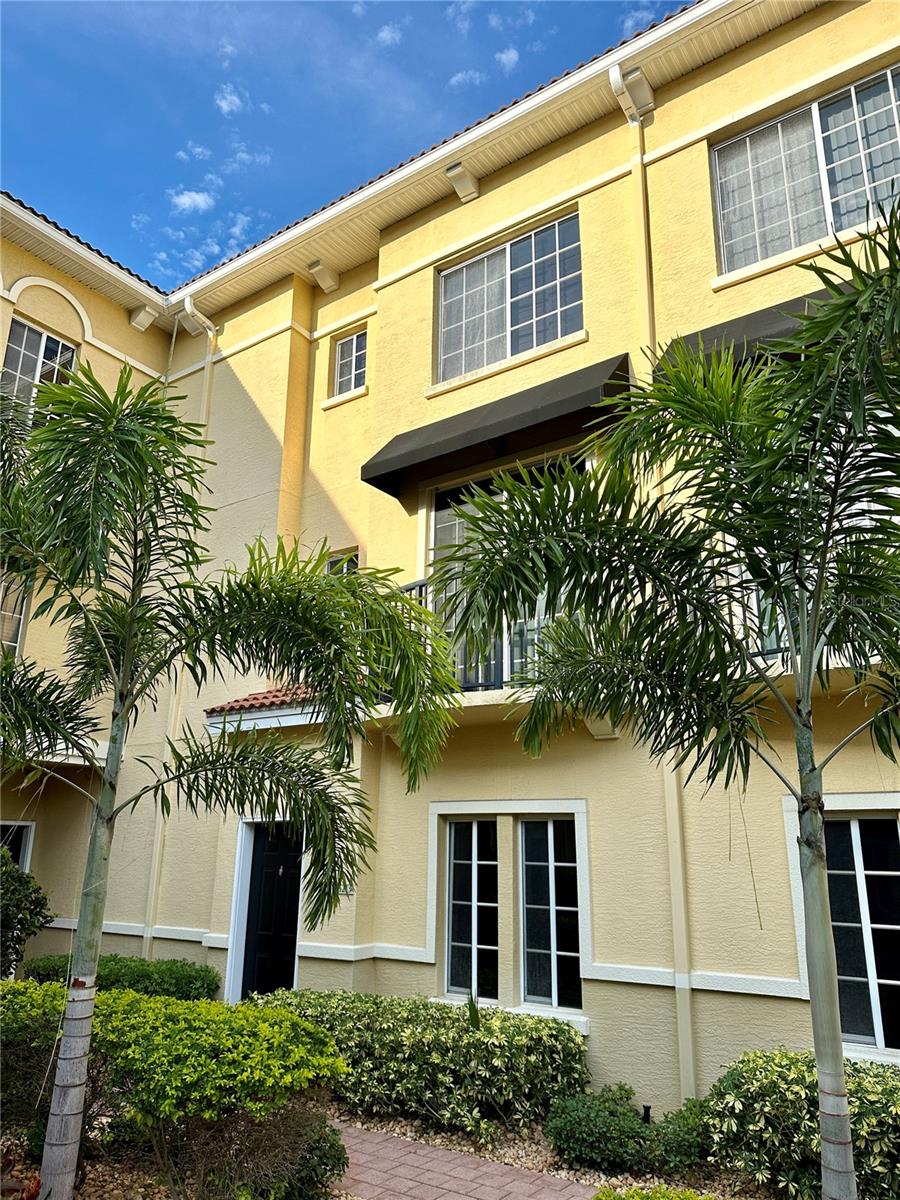 Photo of 5213 BEACH BREEZE COURT TAMPA FL 33609