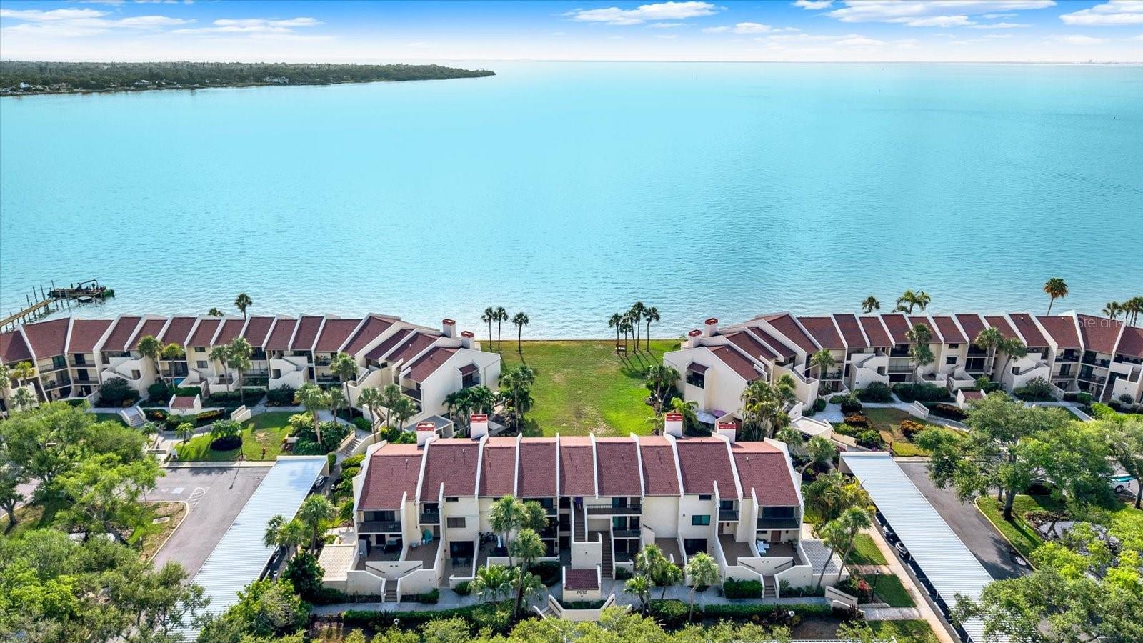 Photo of 7530 SUNSHINE SKYWAY LANE #P7 ST PETERSBURG FL 33711