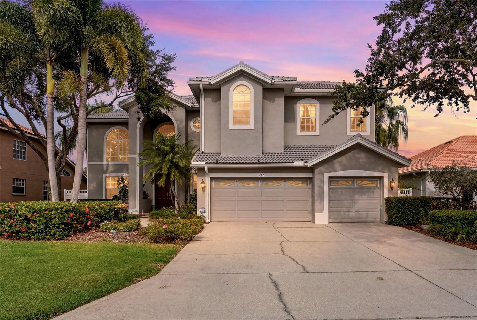 Photo of 1246 DARLINGTON OAK CIRCLE ST PETERSBURG FL 33703